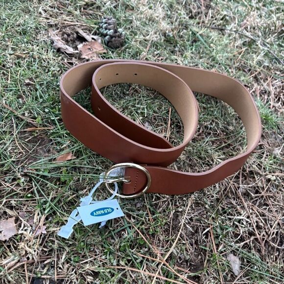 Old Navy Brown Faux Leather Belt NWT Medium/Large - Picture 1 of 4